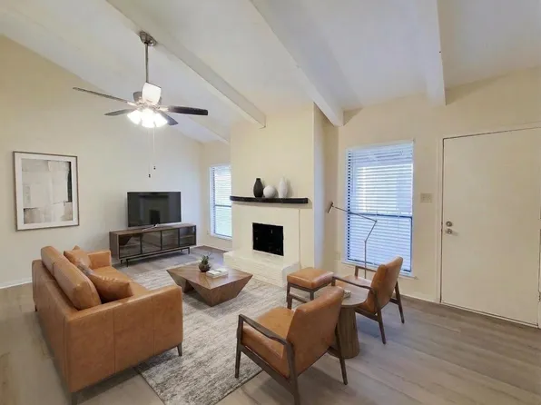 5711 Sugar Hill Dr APT 26, Houston, TX 77057