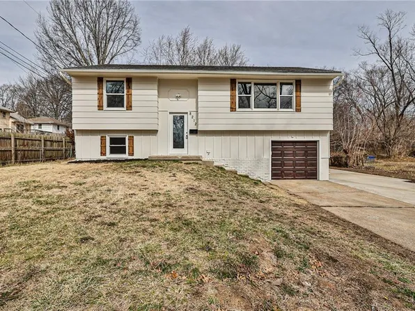 8212 E 110th Ter, Kansas City, MO 64134