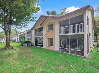 Parc Vista, Miami, FL 33186