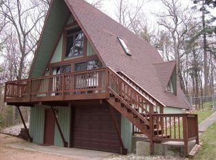 940 S Oakwood St, Hancock, WI 54943