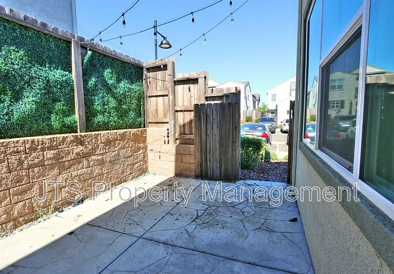 3217 Sunny Gate Ln — Photo 83