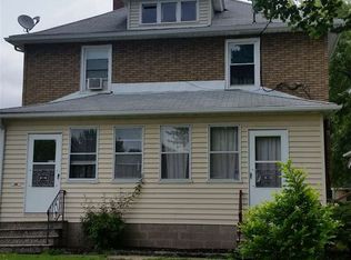 1902 3rd St, Moline, IL 61265