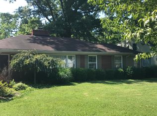 7202 Greenlawn Rd, Louisville, KY 40222