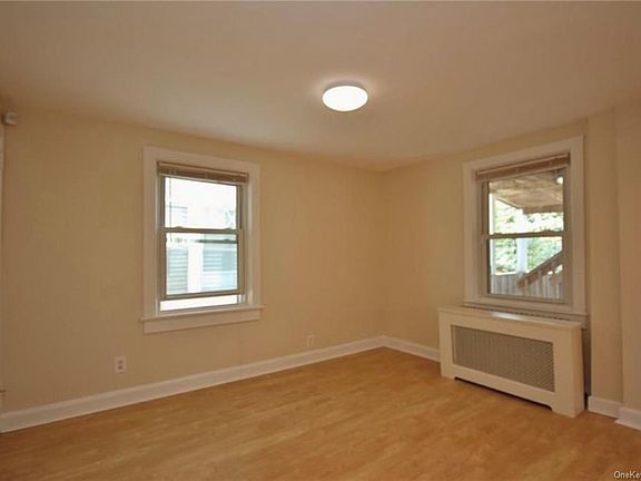 5th image of 157 N Washington St APT 2