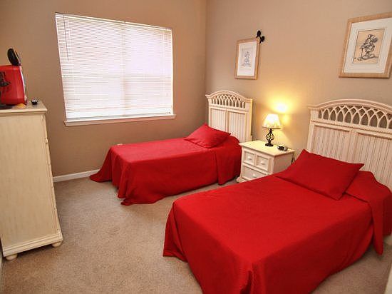 TR3C424-Twin-Bedroom