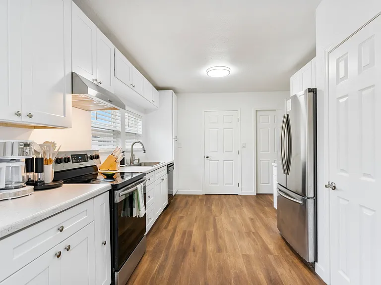 7906 N Brandon Ave #A — Photo 13