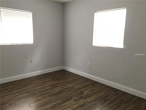 5th image of 508 Varsity St