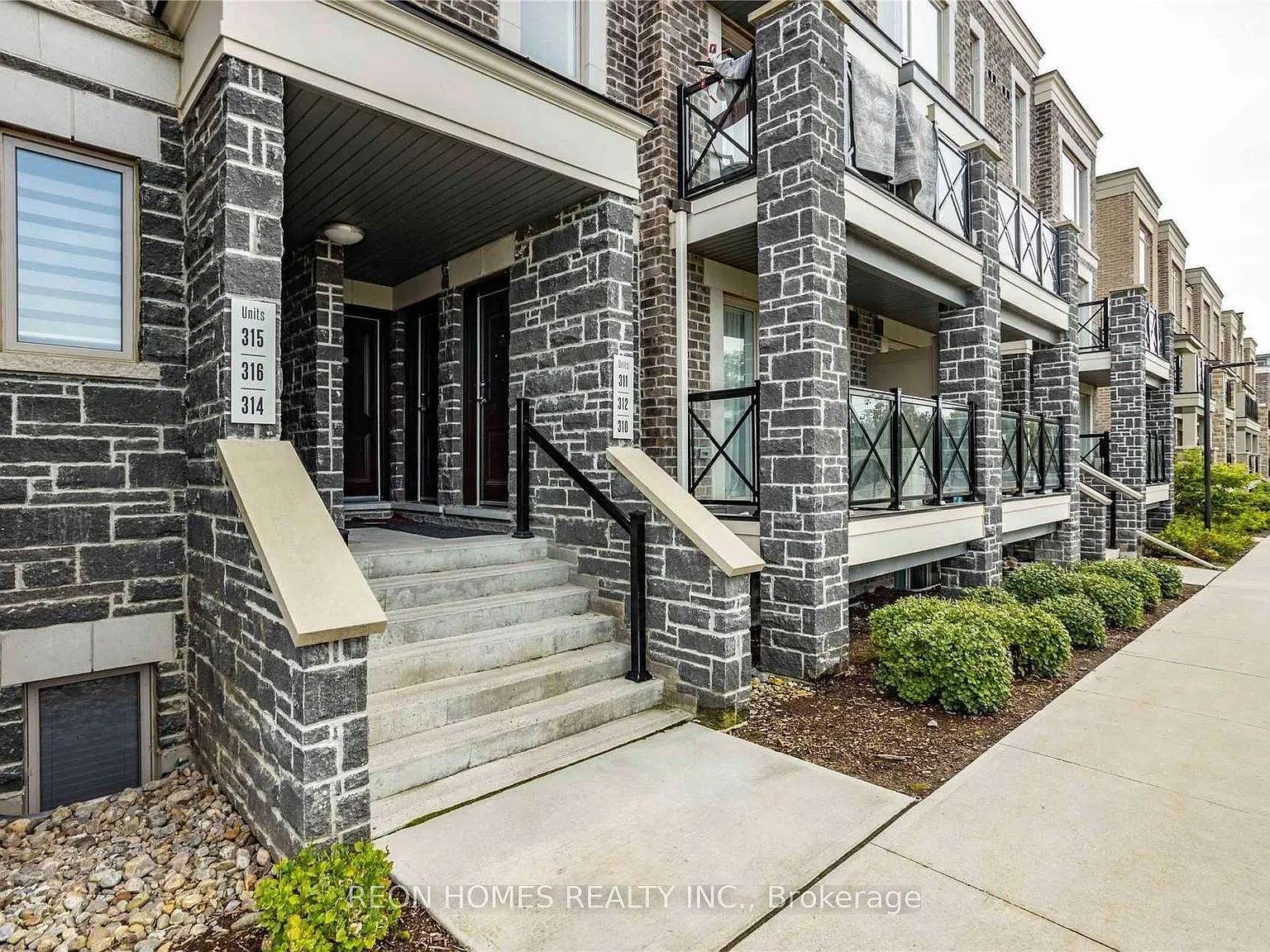 2 bed, $2,750 — Photo 2