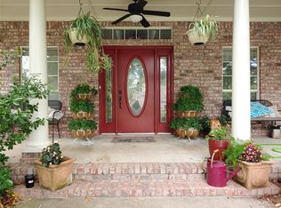 2015 Pecan St, Bonham, TX 75418