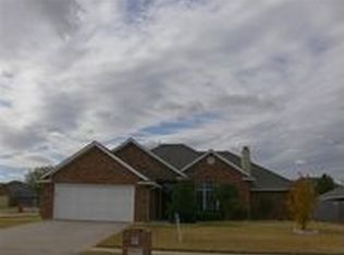 1517 SW 68th St, Lawton, OK 73505