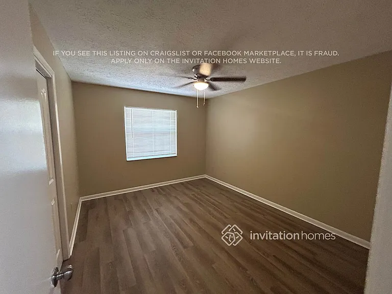 4402 Presidential St — Photo 8
