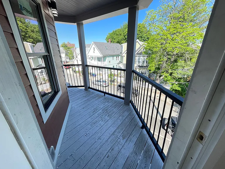 40 Thorndike St — Photo 20