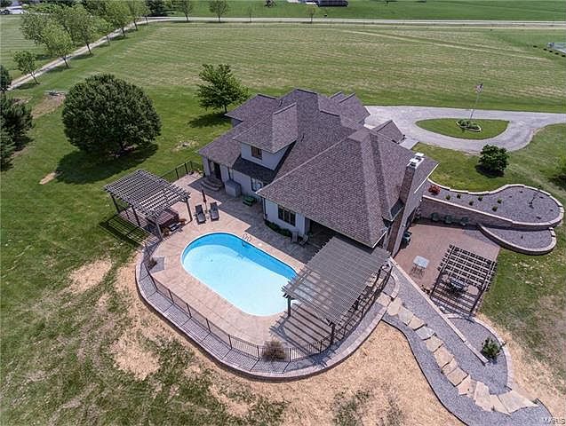 2nd image of 6531 Press Rd