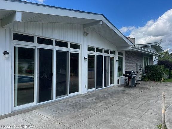 4th image of 971 Concession Rd #8