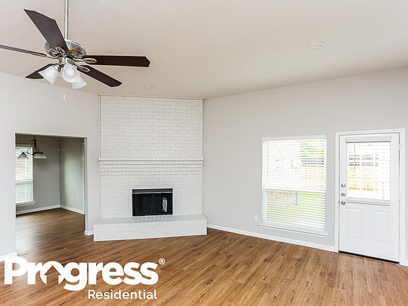 3rd image of 2708 Austin Dr