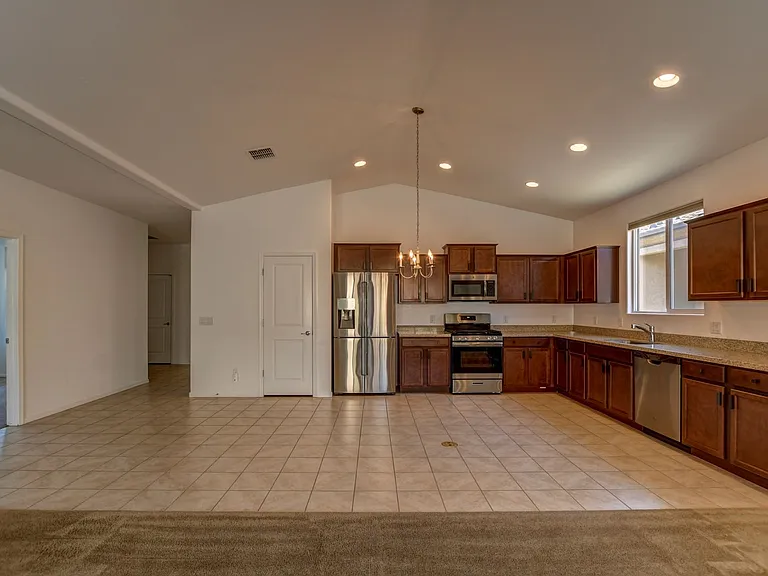 6222 Goldfinch Dr — Photo 10