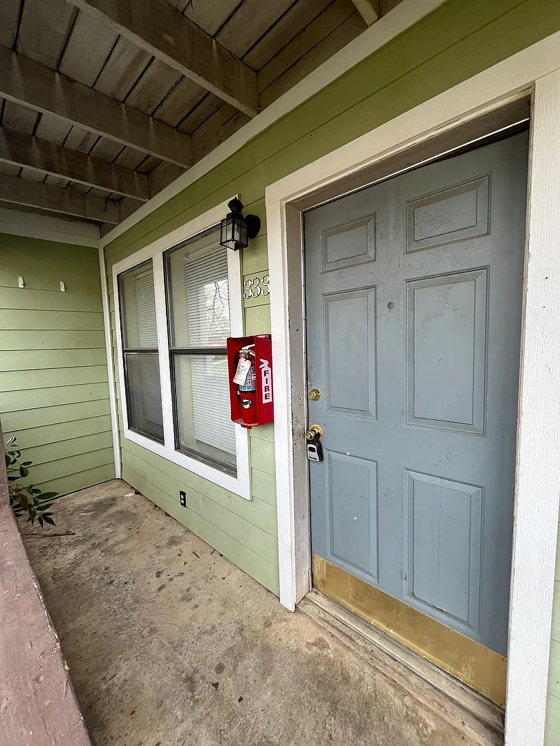 Building Photo - 333 Ware Dr