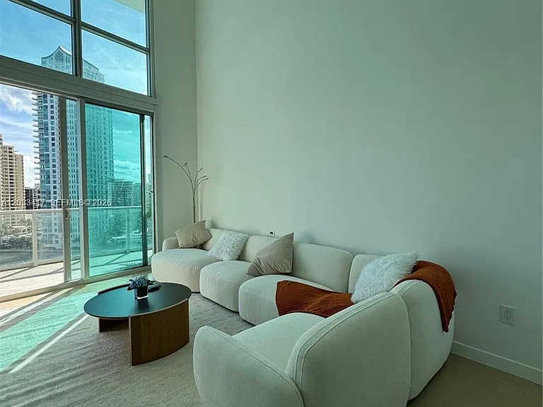 300 S Biscayne Blvd #L-1218 — Photo 11