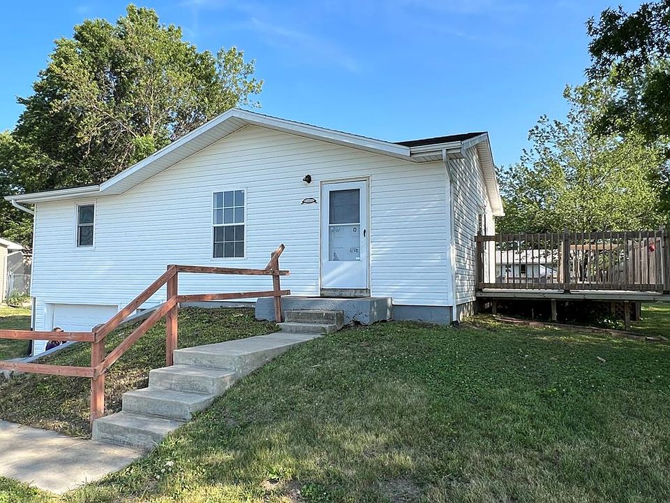 1st image of 1006 Benton Way