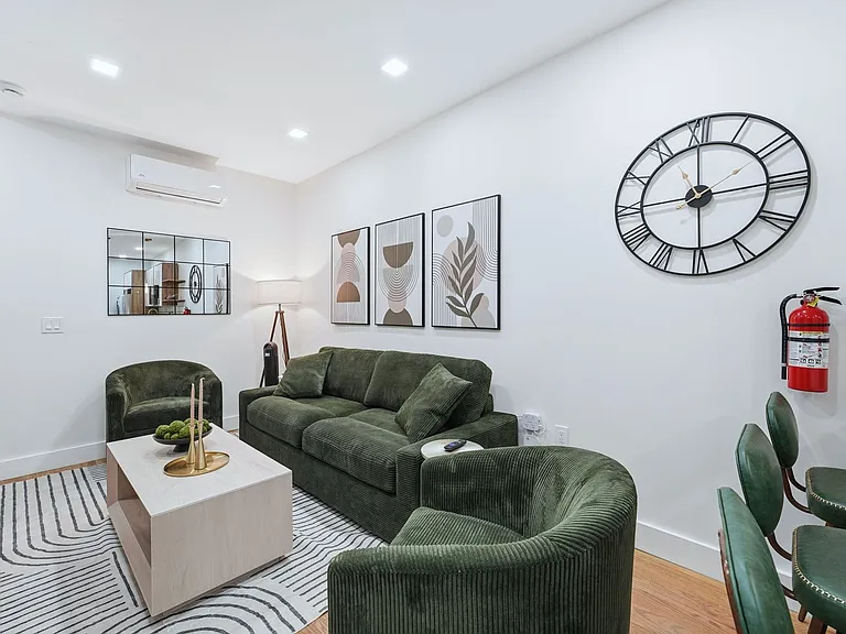 132 Saint Pauls Ave #1 — Photo 3