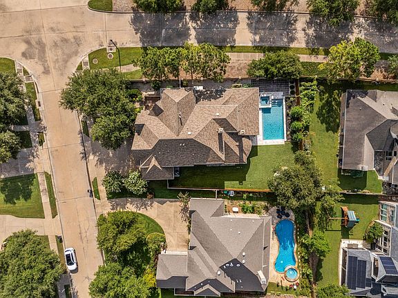 3rd image of 25403 Madison Falls Ln
