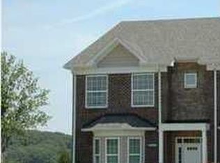 10206 Overlook Meadows Pl, Louisville, KY 40291
