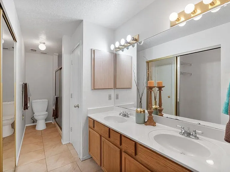 833 Country Club Dr SE #1A — Photo 11