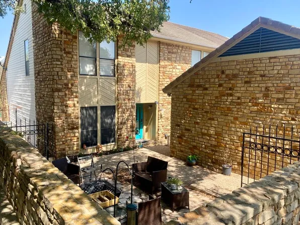 706-A Clayton Nolen, Horseshoe Bay, TX 78657