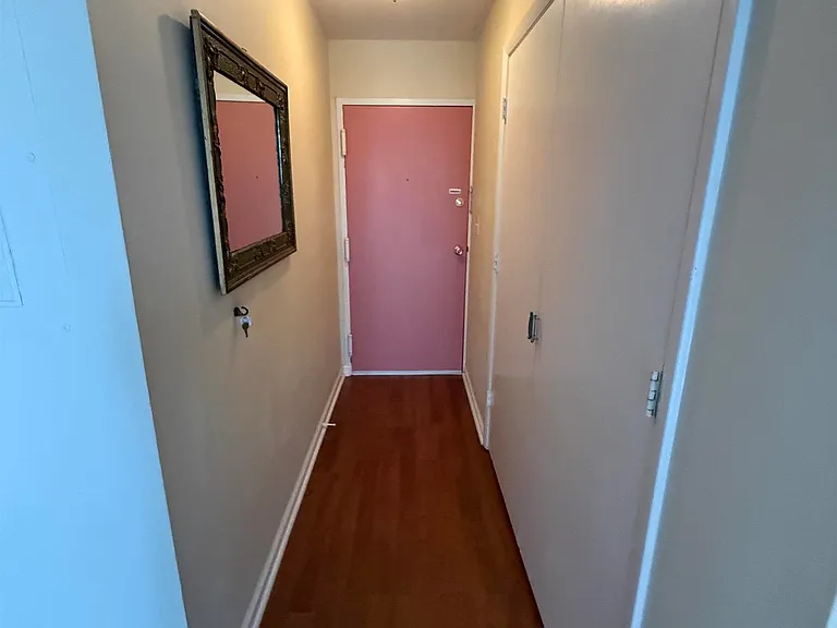 1800 Jefferson Park Ave #310 — Photo 11