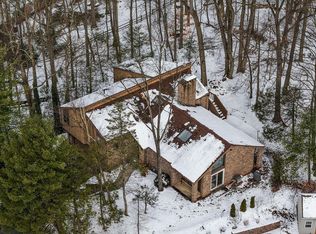 27 Eagle Ln, Reading, PA 19607