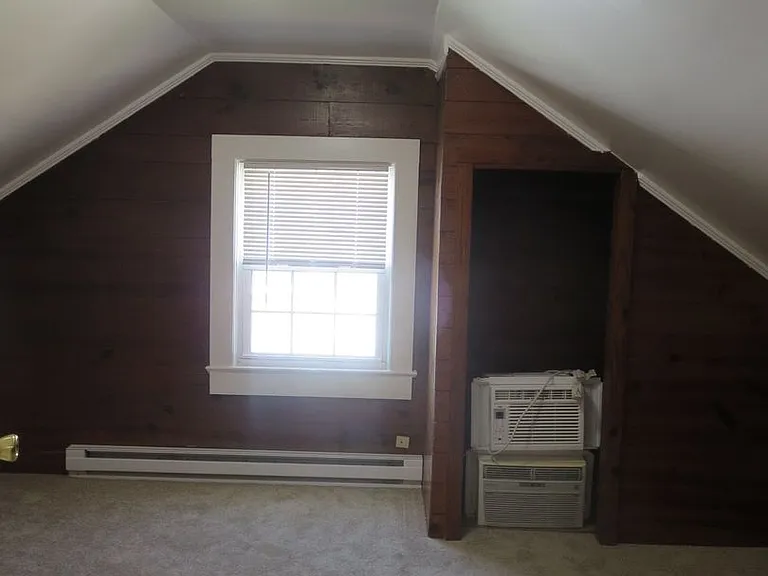 409 Hobart Ave — Photo 14