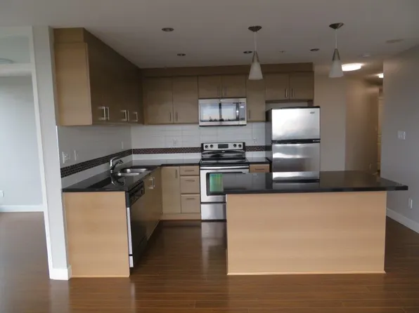 12069 Harris Rd #703, Pitt Meadows, BC V3Y 0C8