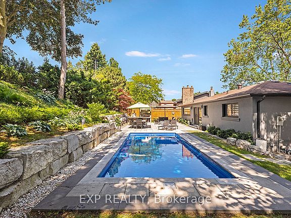 5th image of 1410 Petrie Way