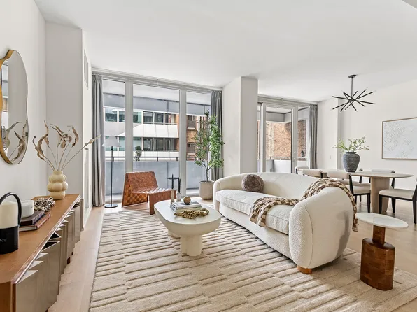 121 East 22nd Street image 8 of 14