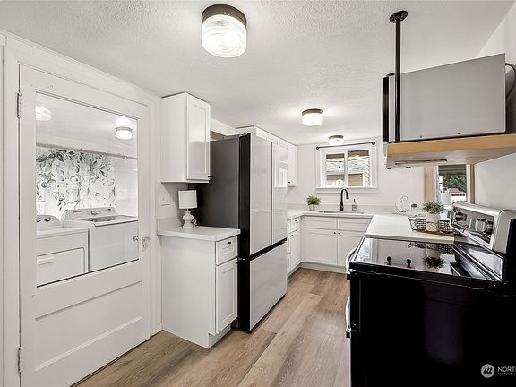 5th image of 602 1/2 11th Street NW