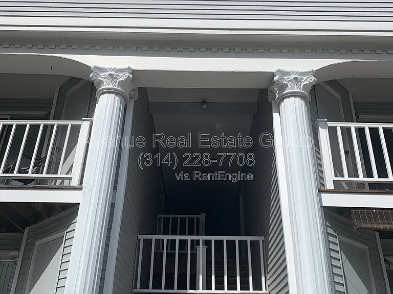 1231 Creve Coeur Crossing Ln #I — Photo 20