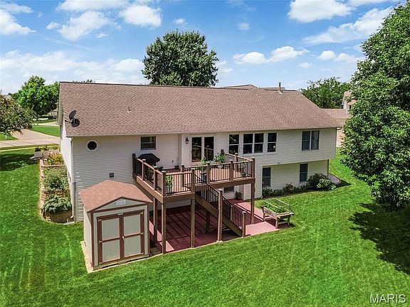 4th image of 2202 Wild Pigeon Dr