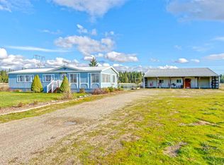 22220 N Chronicle Ln, Chattaroy, WA 99003