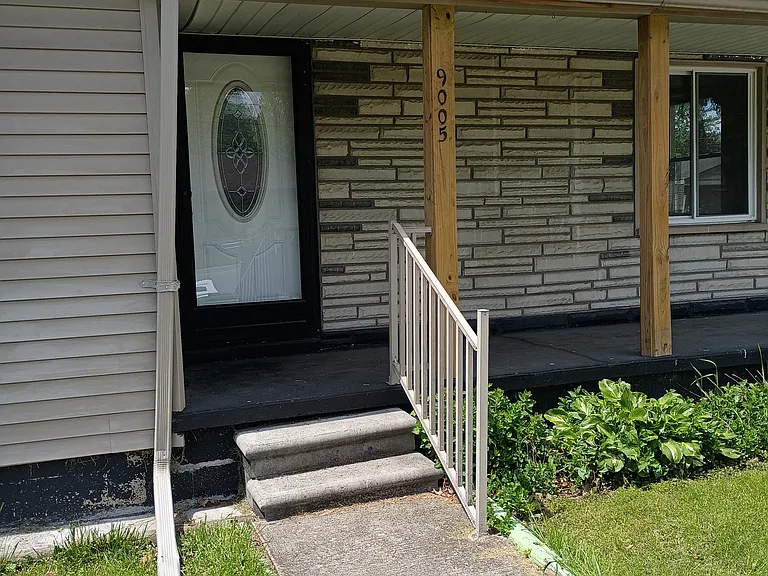 9005 Deering St — Photo 6