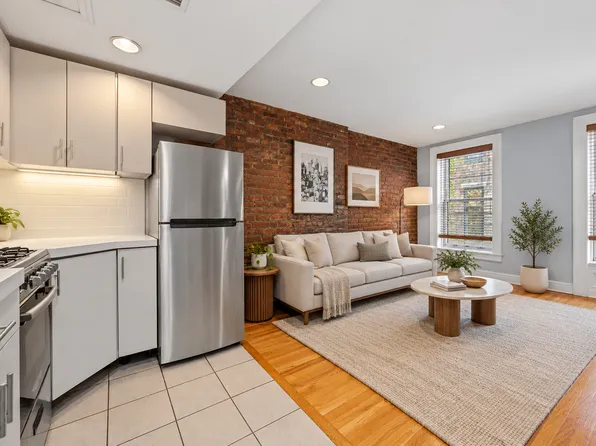 222 E 18th St APT 4F, New York, NY 10003