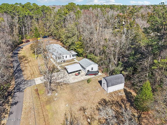 2nd image of 929 NAPLES Lane