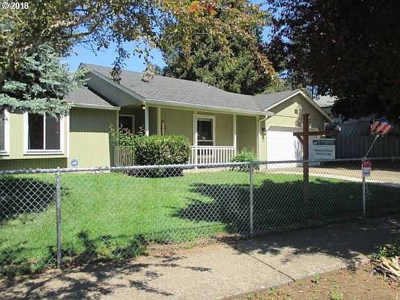 3rd image of 12506 NE 37th St