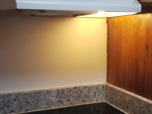 4th image of 11521 26th Ave NE APT 9