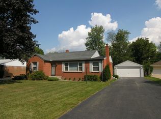 1946 Beech Lane Dr, Troy, MI
