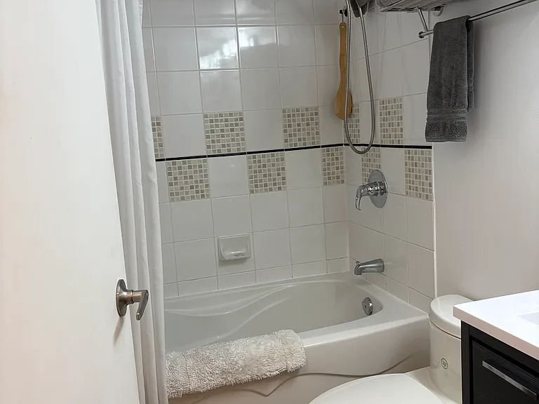 501 Pacific St — Photo 13