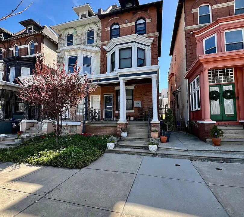 33rd St N 1839