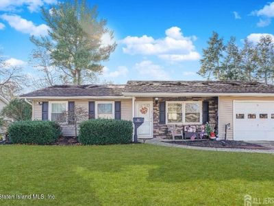 16 1st Ave, Monroe Township, NJ, 08831