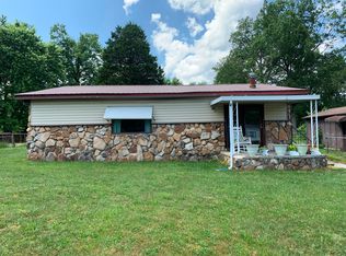 197 Mayberry St, Crossville, TN 38555