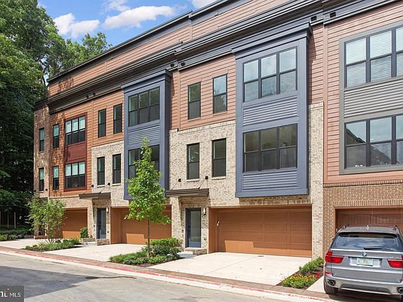 2nd image of 3556 Sutton Heights Cir