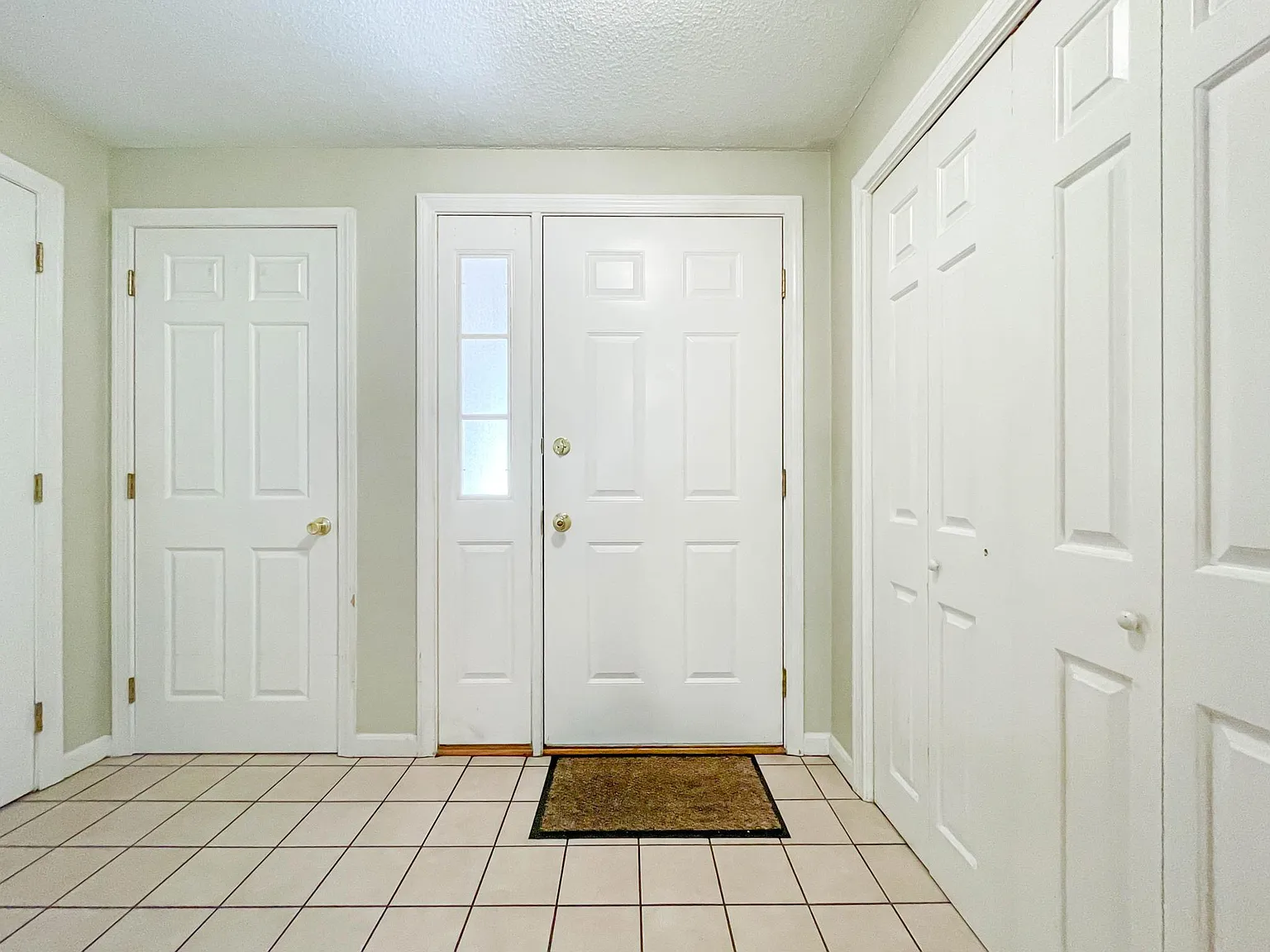 2 bed, 2.5 bath, 1776 sqft, $2,750 — Photo 3